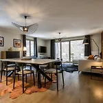White Pearl Apartment