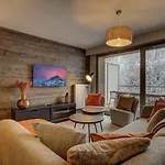 Apartment White Pearl *