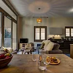 Apartment White Pearl *