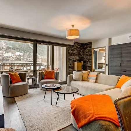 White Pearl アパート シャモニー