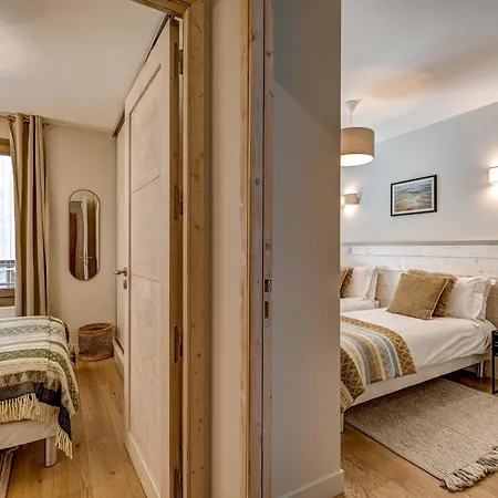 White Pearl Apartment *