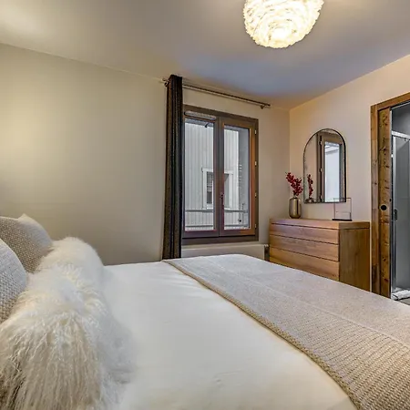 Apartment White Pearl