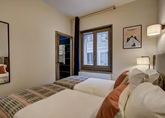 White Pearl Apartment *