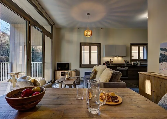 Apartment White Pearl *