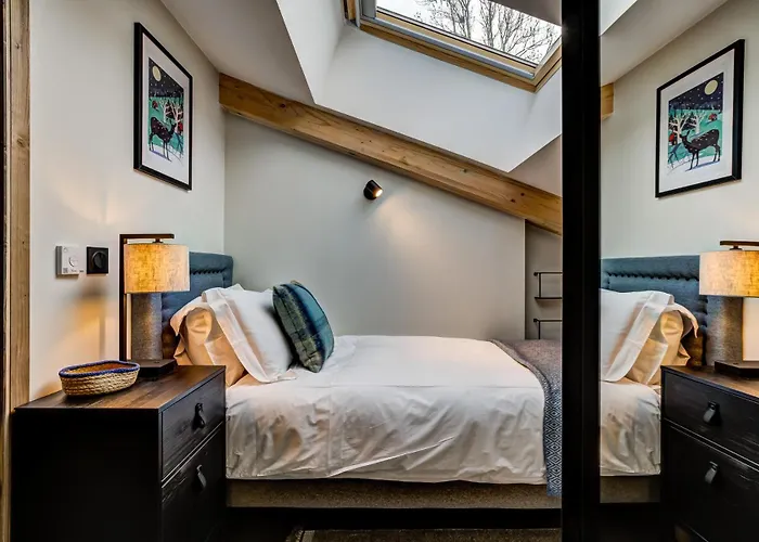 Apartment White Pearl *