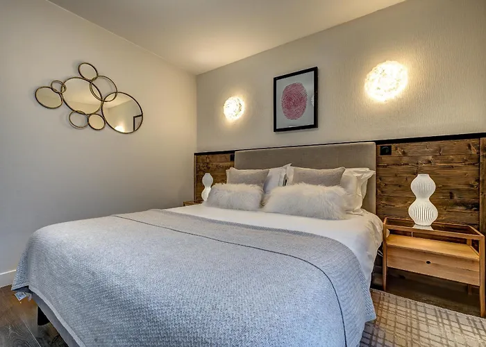 White Pearl Apartment *